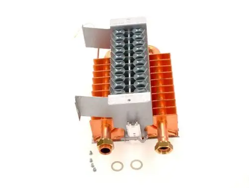 BOSCH Brenner mit finned heat exchanger, orange lackierte Oberfläche, zwei Anschlüsse und Zubehörteilen, geeignet für Heizungsanlagen.